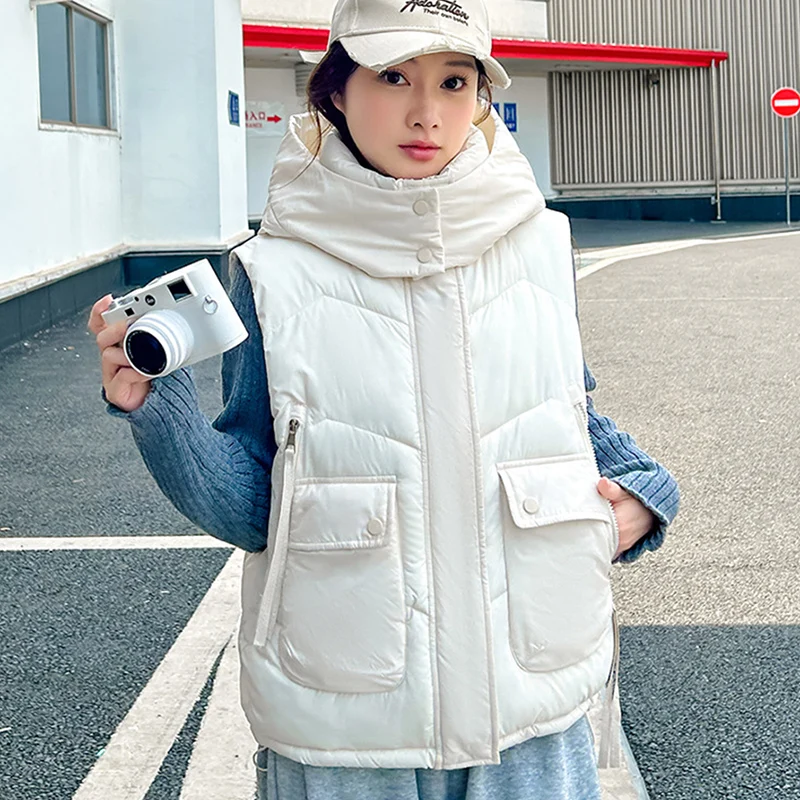 2025 Big Pocket Loose Hooded Vest Women Winter Fashion Warm Short Sleeveless Parkas Solid Color Lightweight Puffer Waistcoats