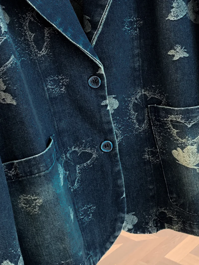 Retro washed denim jacket for women, autumn 2026 new loose jacquard casual versatile suit collar Jeans Coat top j2143