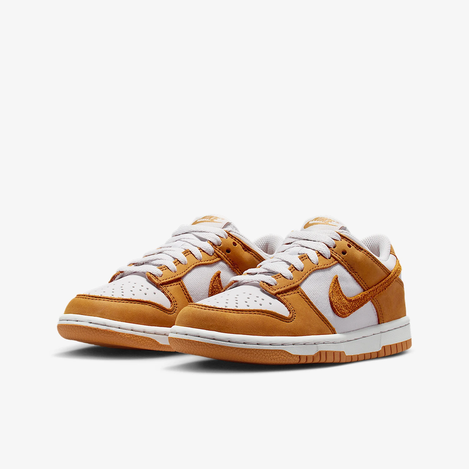 Nike Genuine Dunk L…