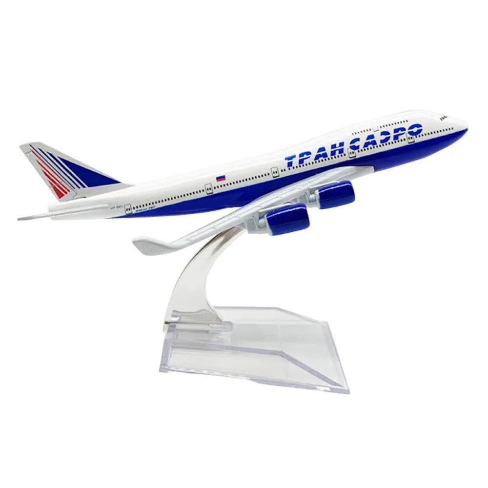 

Новая модель самолета Boeing B737 авиакомпании GOL Airlines (Бразилия), 16 см, масштаб 1:246, 9 вариантов, из металлического сплава