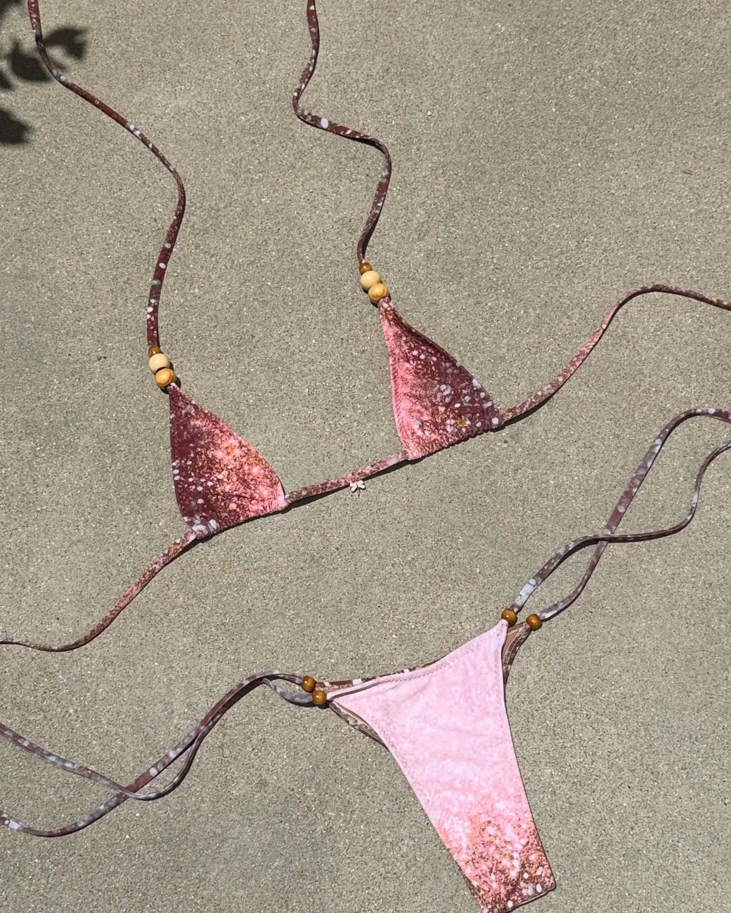 2026 Women's Two-Piece Swimsuit Pink Marble Pattern with Beaded Straps Perfect for Beach Wear and Pool Parties Summer Getaways