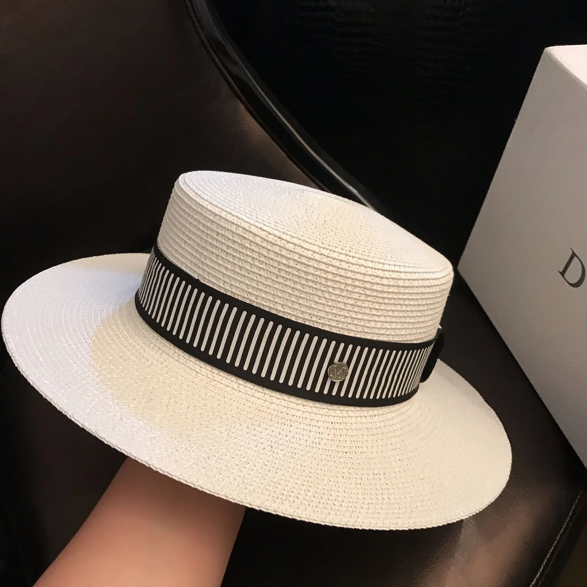 New Summer Women\'s Boater Beach Hat Wide Side Female Casual Panama Hat British striped Hepburn style Straw Sun Hat Women