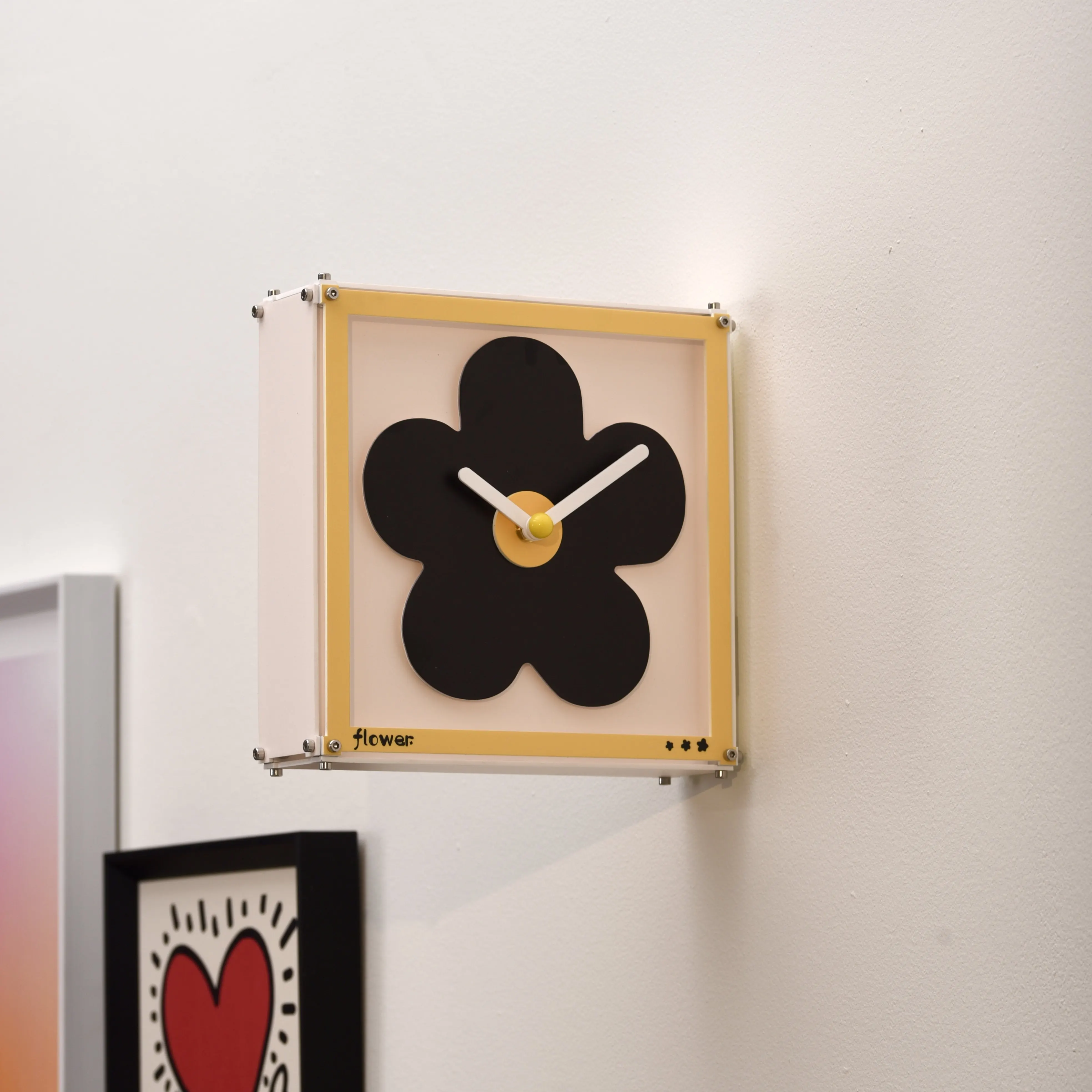 

Настенные часы Creative Corner с двусторонним циферблатом, новое настольное украшение с бесшумным дизайном в виде цветка, элитный декоративный подарок