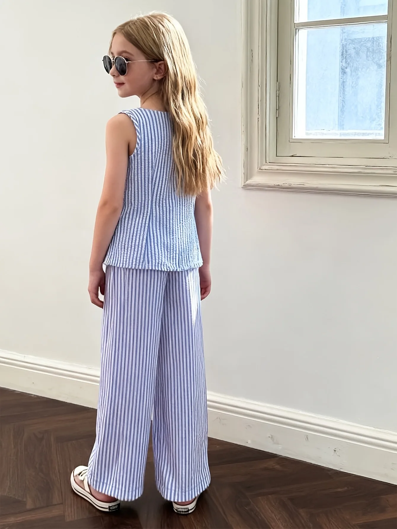 Breathable Kids Girls Two Piece Casual Set, Vertical Blue White Striped Wrinkled Sleeveless Top 4 Metal Buttons & Flowy Wide Leg