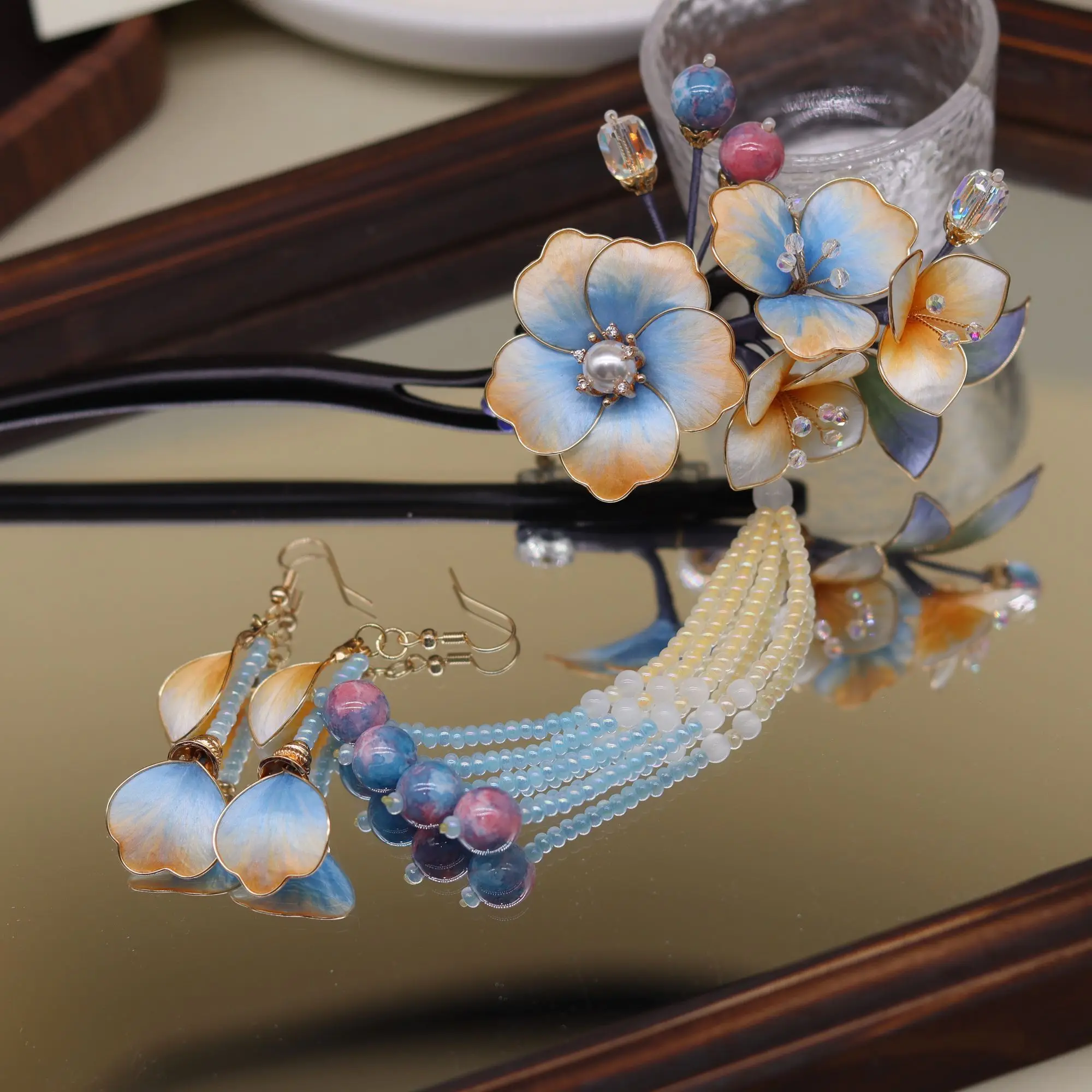 baton-de-cheveux-en-velours-de-soie-fait-main-heritage-immateriel-ornement-a-pompon-bijou-de-cheveux-chinois-en-filigrane