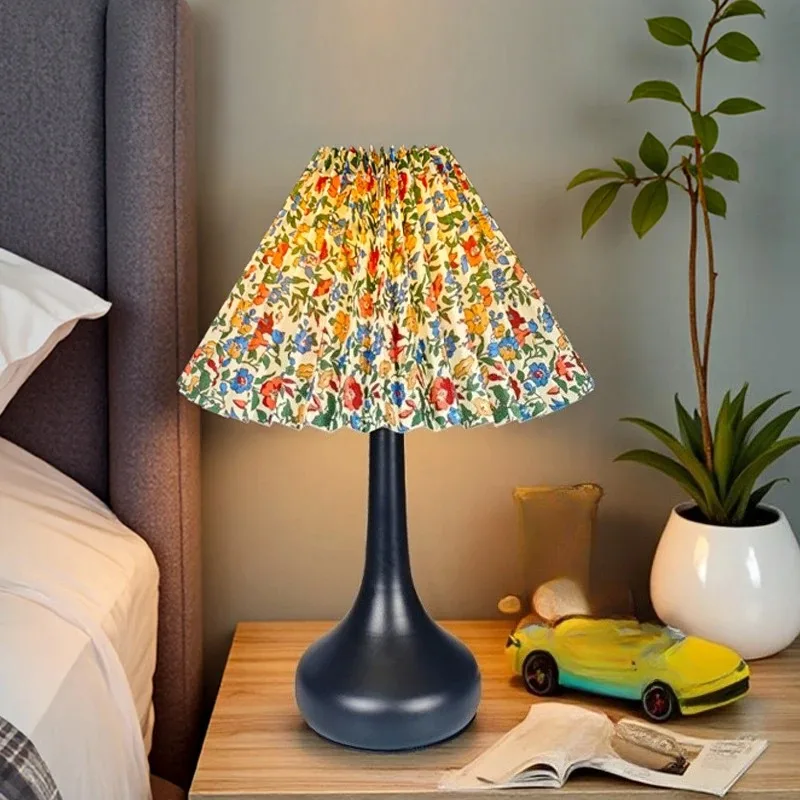 Table Lamp Bedside Lamp - Wrought Iron Gourd Base, Pleated Fabric Shade, Modern Warm Light for Bedroom Living Room Home Decor