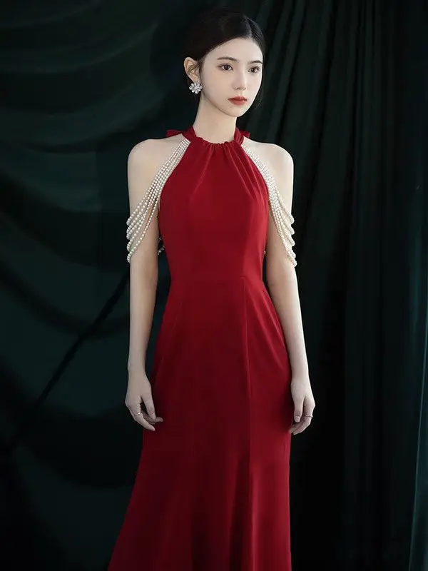 

Wine Red 2025 New Simple Evening Dress Halter Stain With Pearl Backless Sexy Elegant Prom Dresses For Woman Vestido De Novia