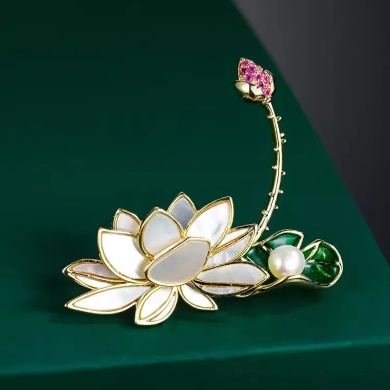 Ajojewel Chinese Retro Lotus Ornament Brooch With Natural Freshwater Pearls Women Cheongsam Accessories Jewelry Luxury Gift