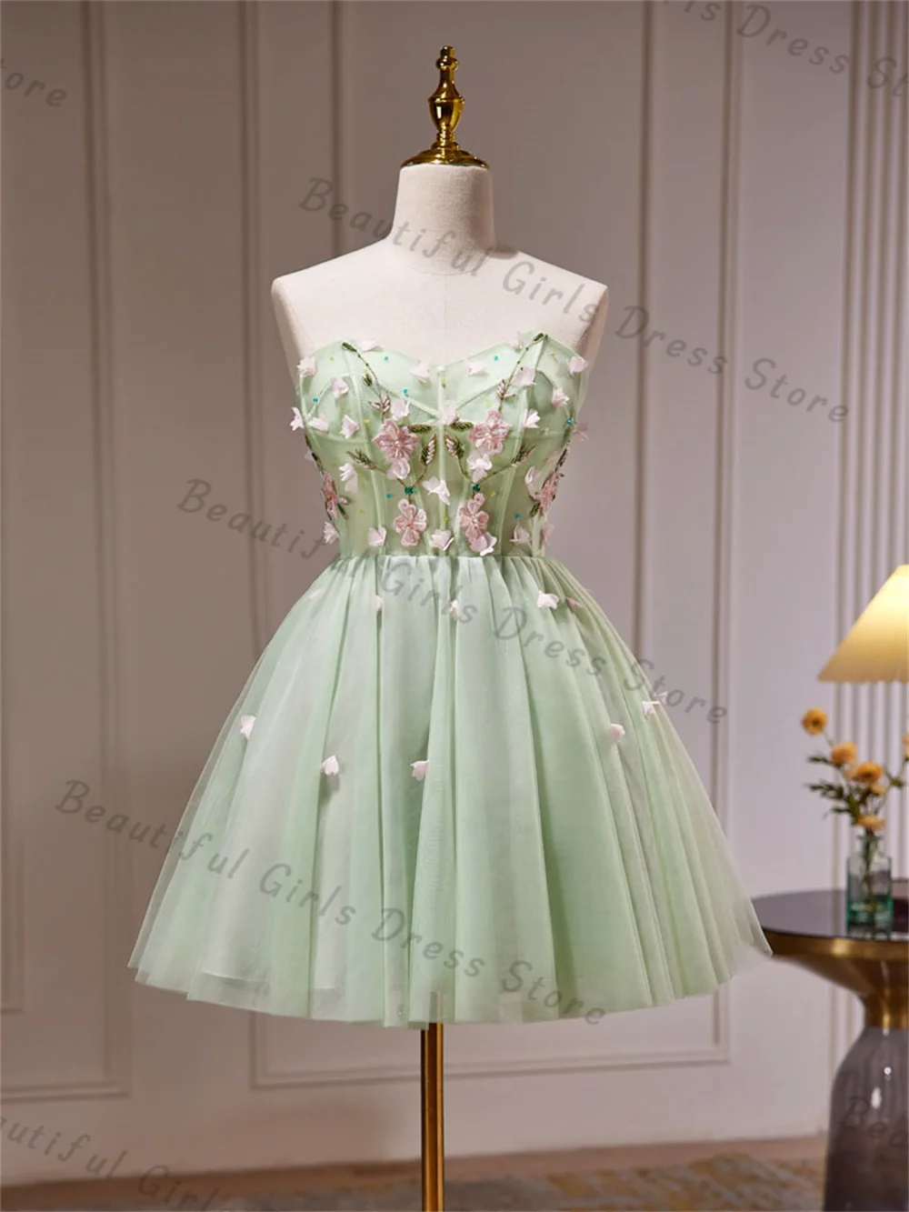 

Tulle Sweetheart 3D Floral Homecoming Dresses for Teens Lace Appliques Corset Sleeveless Prom Gowns A-line Short Graduation Gown