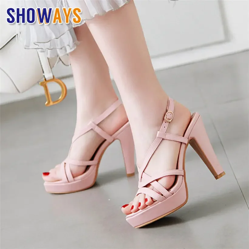 2024 Gladiator Women Platform Sandals High Chunky Heels Black Pink Casual Wedding Party Sexy Rome Summer Cross Strap Lady Shoes