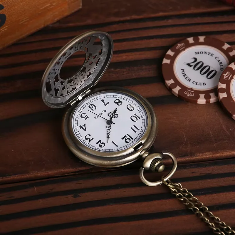 8021Engraved hollow rabbit flower key retro pocket watch Large nostalgic hollow flower pocket watch
