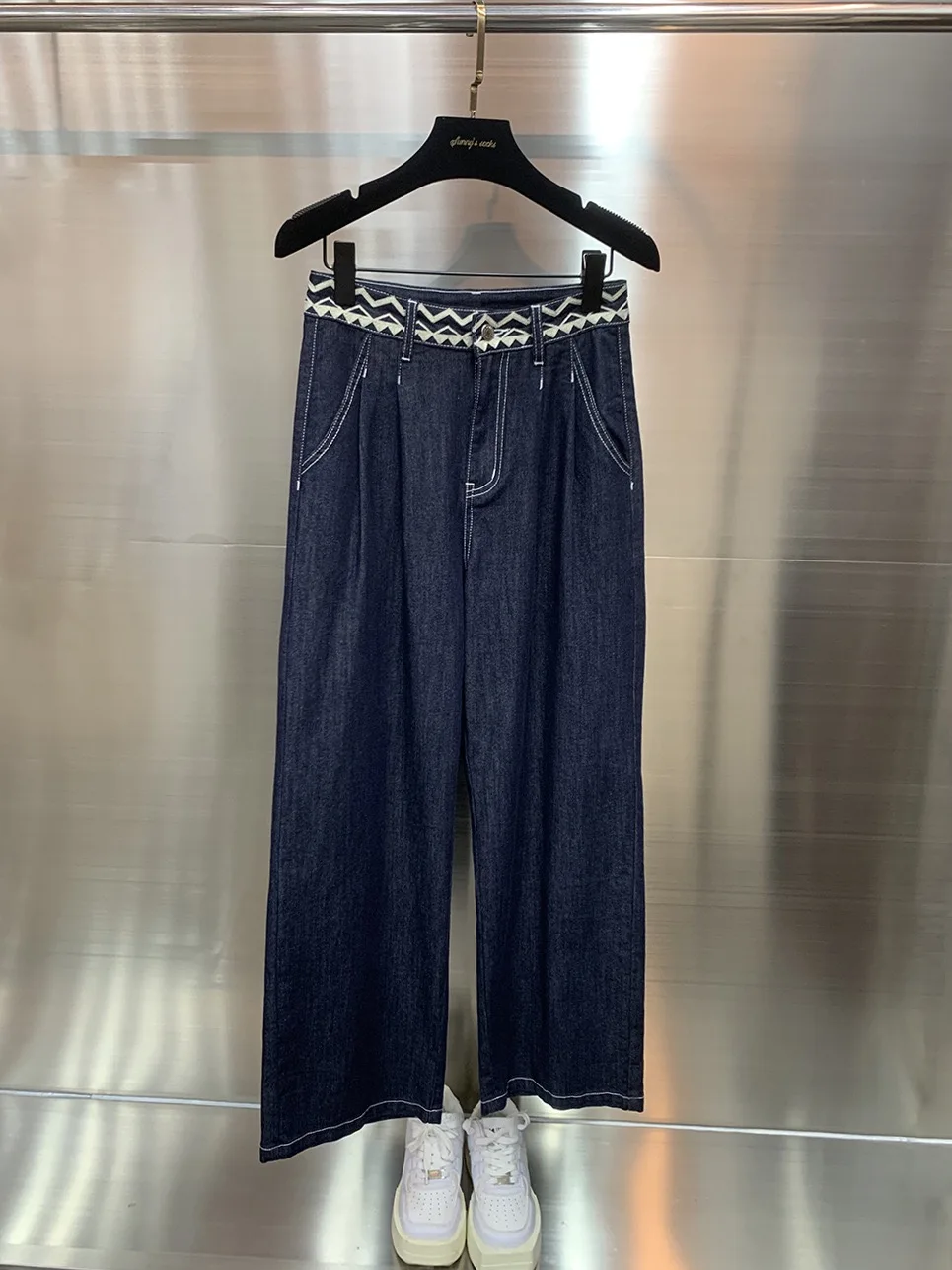 

Casual Loose Fit Straight Leg Jeans Embroidered High Waist Cotton Trousers Women's Fashionable Summer Autumn New Arrival