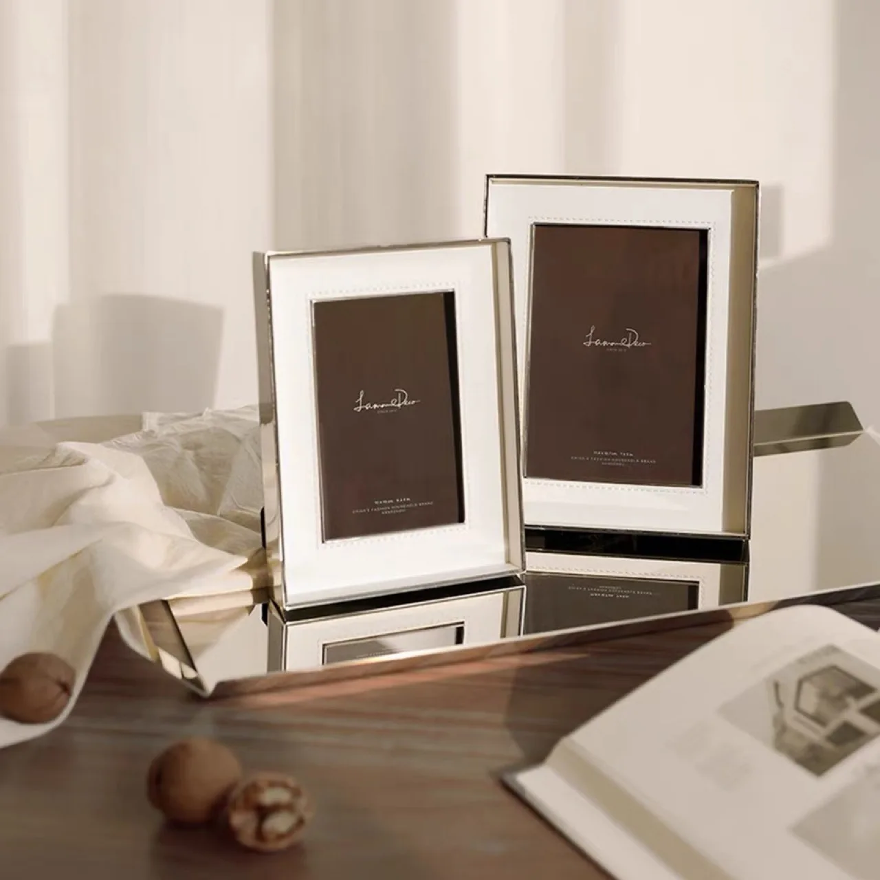 Luxury Polished Stainless Steel Photo Frame,6/7 Inch Tabletop Picture Frame, Elegant Modern Decor for Living Room Bedroom Office