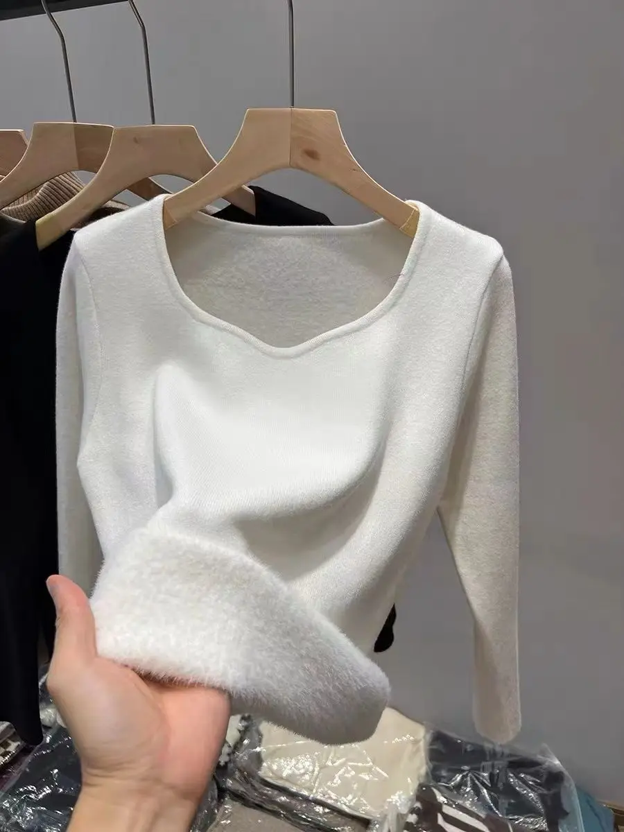 One Piece Velvet and Thickened Low Neck Sweater for Women's New Slim Fit Knitted Base Sweater