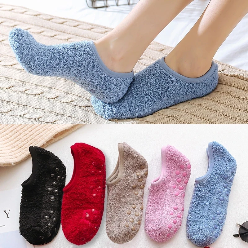 5 paires de chaussettes de bateau en velours de corail pour femme et homme, chaussons courts antidérapants en coton chaud pour l'hiver, en peluche, pour yoga d'intérieur