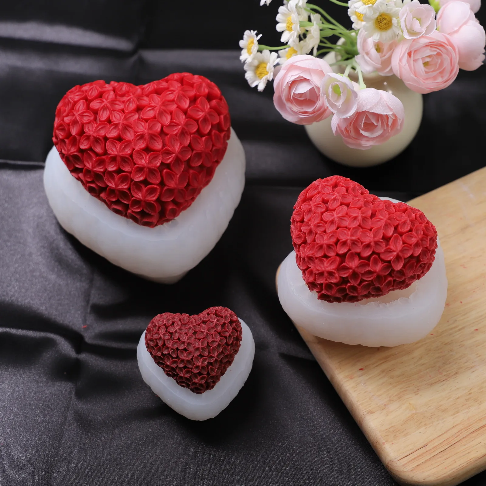 Fashionable And Exquisite Silicone Mold Candle Mold Home Soap Mold And Love Flower Fragrance Diy Handmade Soap Flower Ball