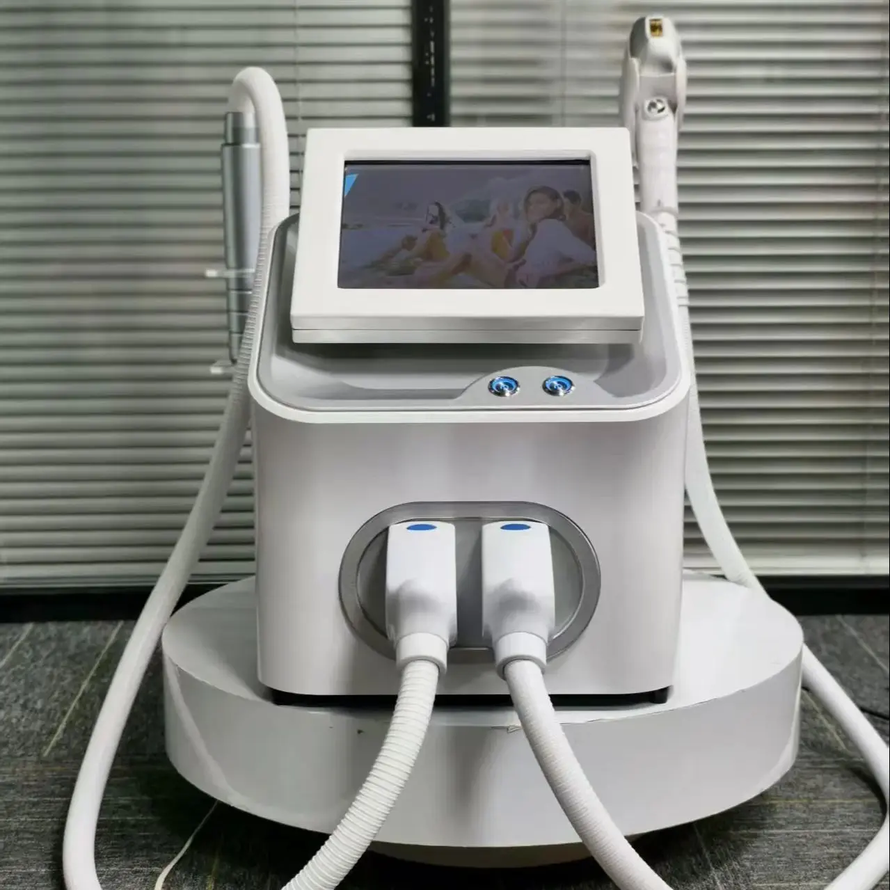 דיודה לייזר ופיקוסקונד לייזר 2 ב-1 4000W מכונת הסרת שיער וקעקועים עם 755nm 808nm 940nm 1064nm