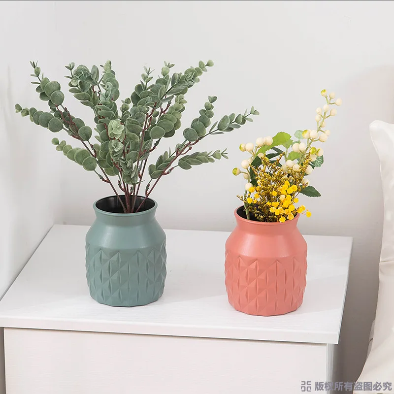 New Creative Nordic Style Home Dry and Wet Flower Arrangement Container Plastic Hydroponic Vase Flower Pot