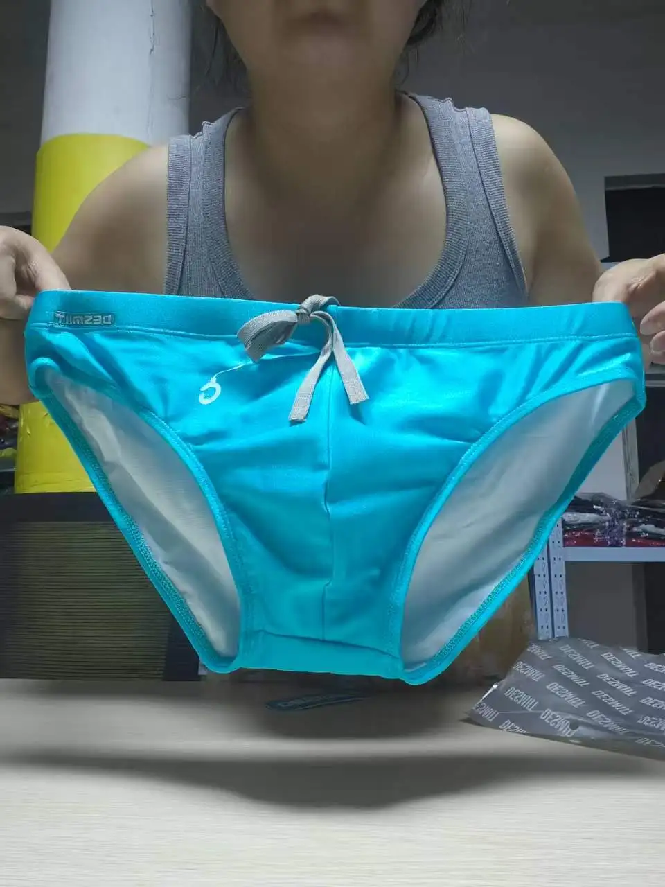 2026Cross-border wholesale Amazon supply men's swimming trunks low-waist convex anti-embarrassment swimming trunks S3105