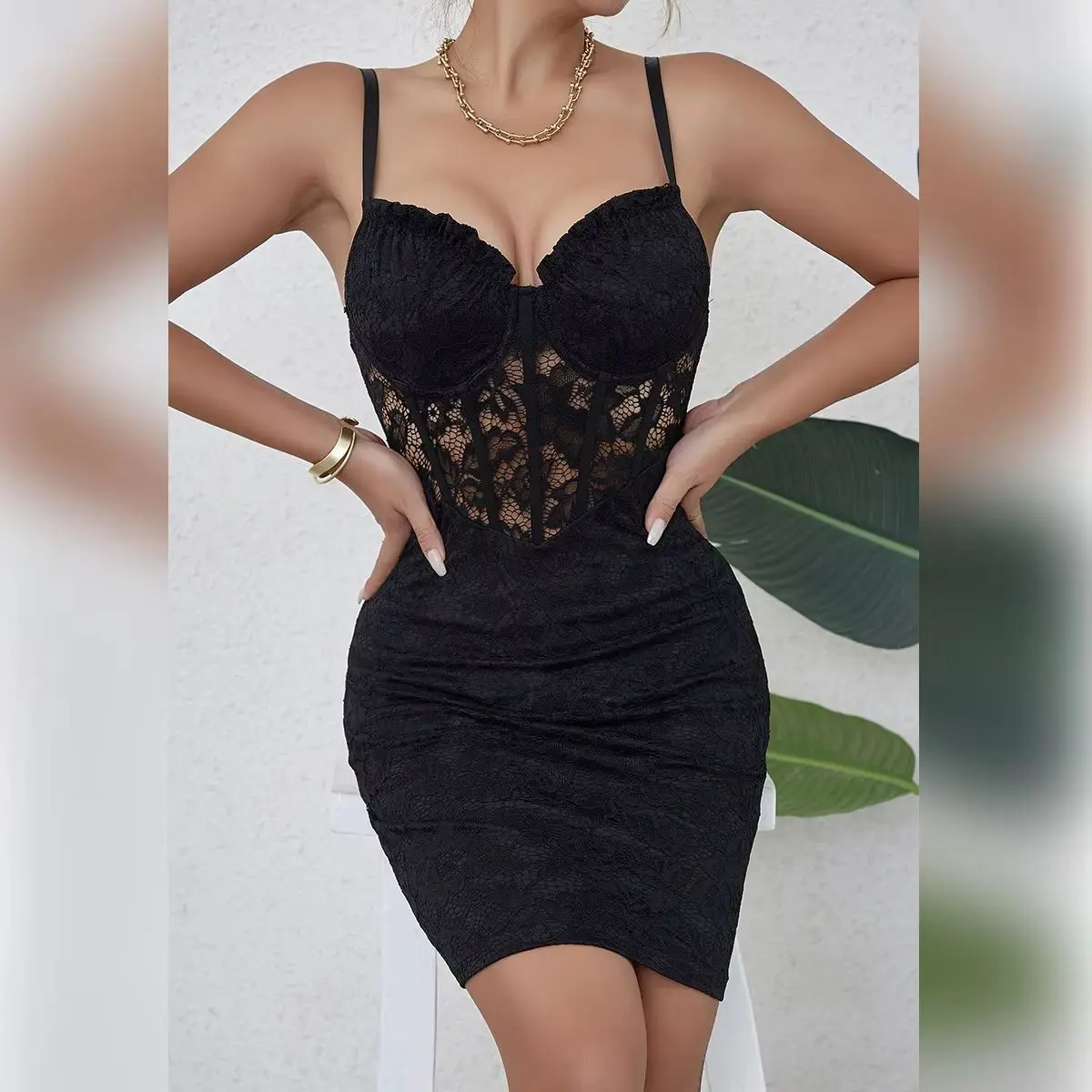 

Lace Tanks Dresses for Elegant Women Slim Fitted Halter Wrap Hip Skirt Summer Sexy Sleeveless Mini Corset Dress Shaper Clubwear