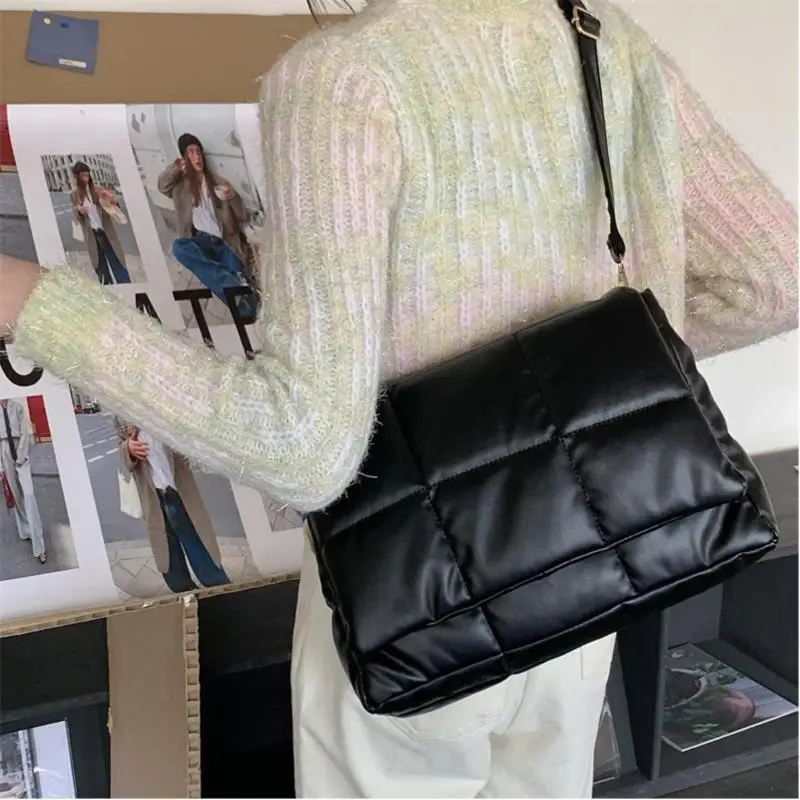 الأصلي براءات الاختراع والجلود لامعة مربع المرأة حقيبة الماس شبكة نمط خياطة السماء القطن ملء واحد الكتف حقيبة كروسبودي