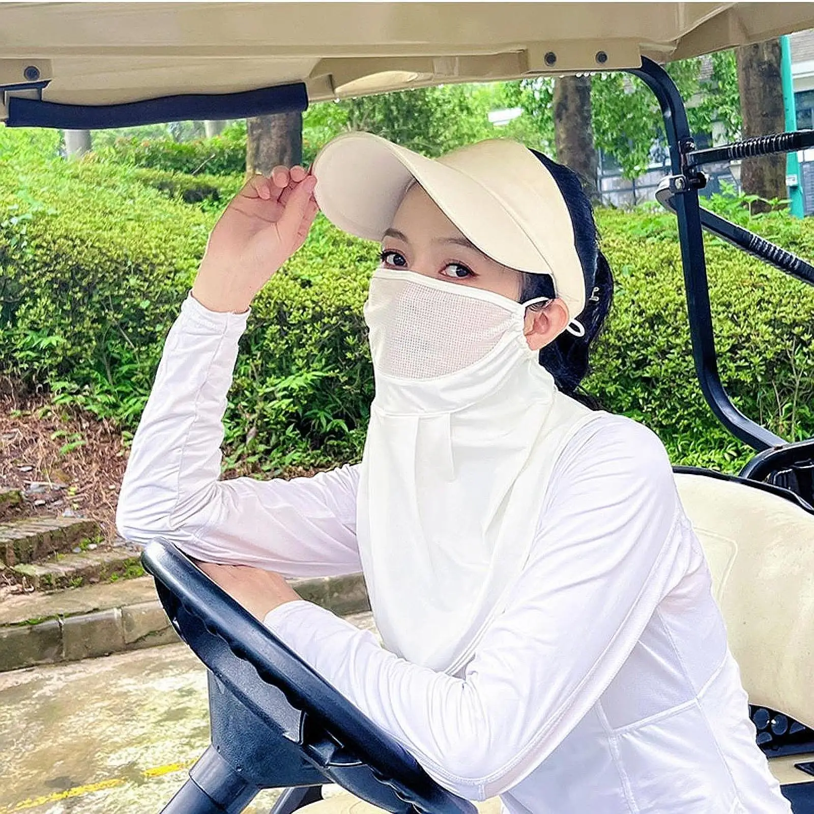 

Face Mask Covering Adjustable Sun Protective Face Bandana, Face Cover Neck Wrap Cover for Golf, Outdoor Sport Men and Women