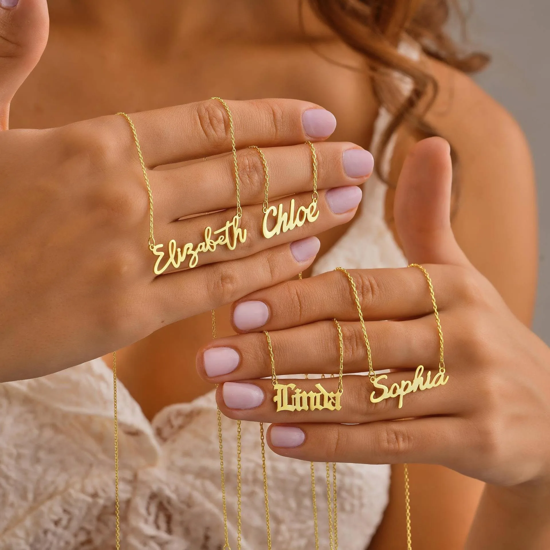 

New Fashion Custom 18K Gold Plated Name Necklace Personalised Name Necklace Birthday Mother's Day Gift