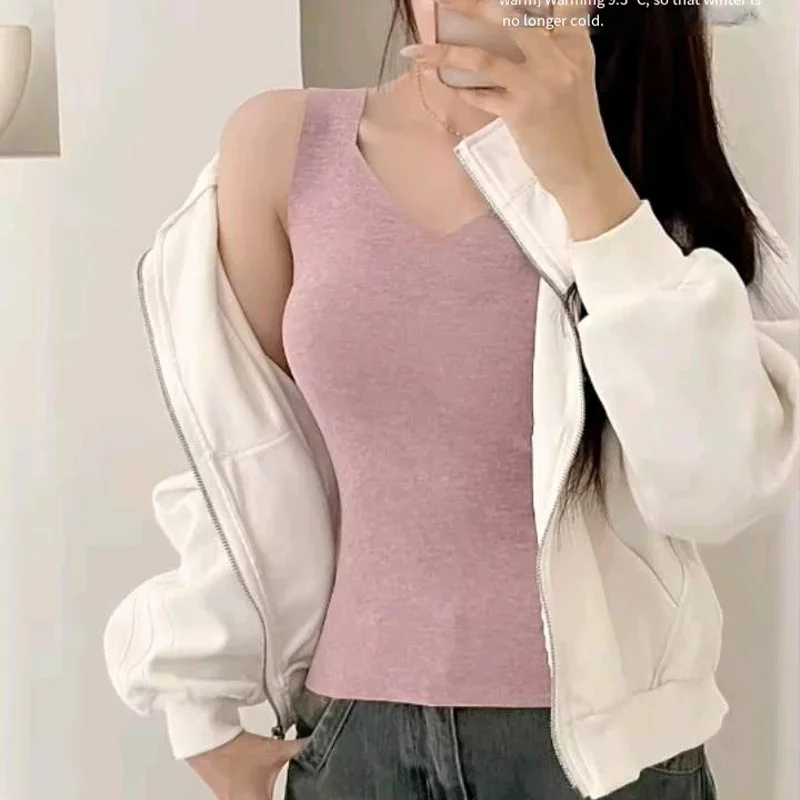 

Autumn and Ｗinter Season Plush Thermal Vest for Women V-neck Thermal Underwear for Slim Fitting Women with Bra Top