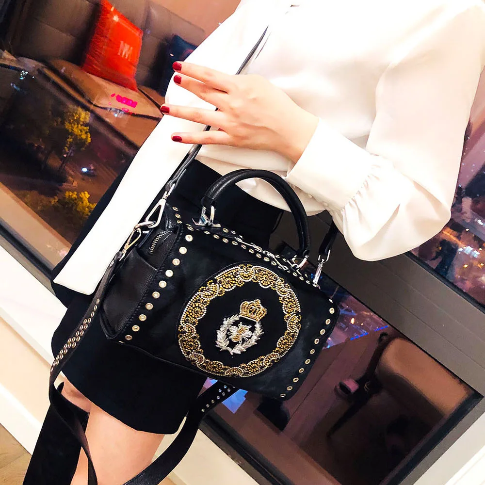 Brand Women Leather Handbags Fashion Rivet Female Tote Bag Black High Capacity Crossbody Bag Ladies 2022 New Luxury Shoulder Bag