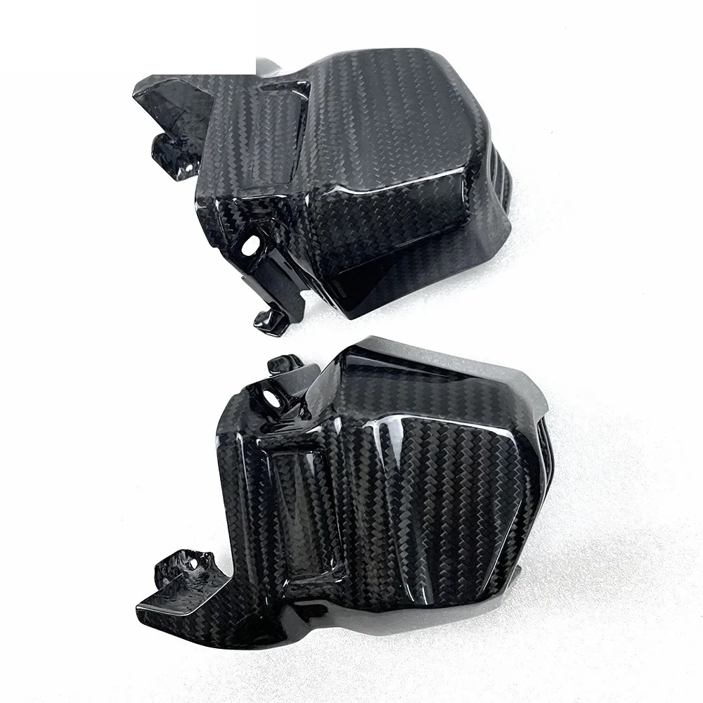 AKOSO 3K Carbon Fiber Engine Covers for Honda CB650R/CBR650R - usage example