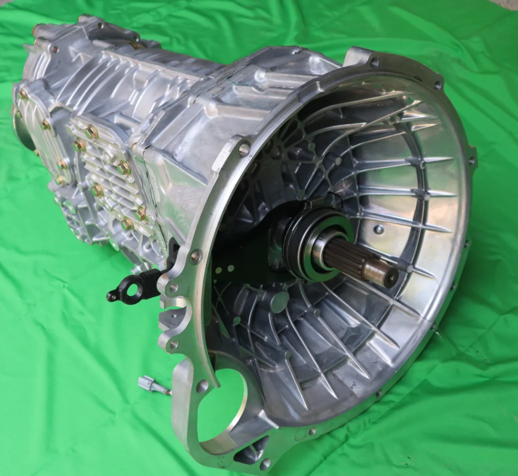 

New ME25A MYY6S Gearbox Assembly Replacement MYY6S MYY 5T Gearbox for ISUZU NPR/NQR with 4JJ1/4HK1 Engines