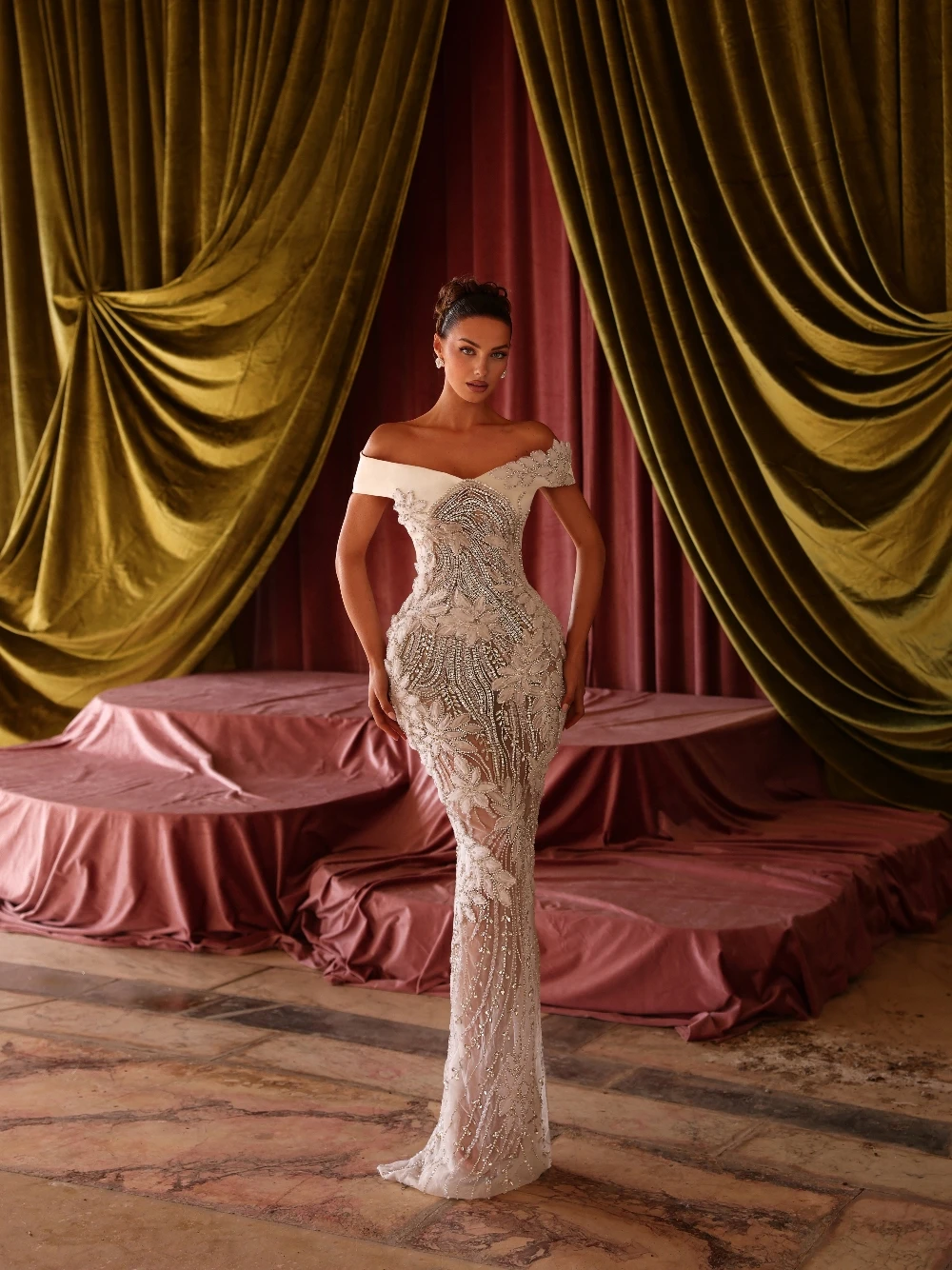Sophisticated Crystals Floral Wedding Dress Exquisite Off-the-shoulder Bodycon Bridal Gown Customized Gorgeous Dainty Bride Wear