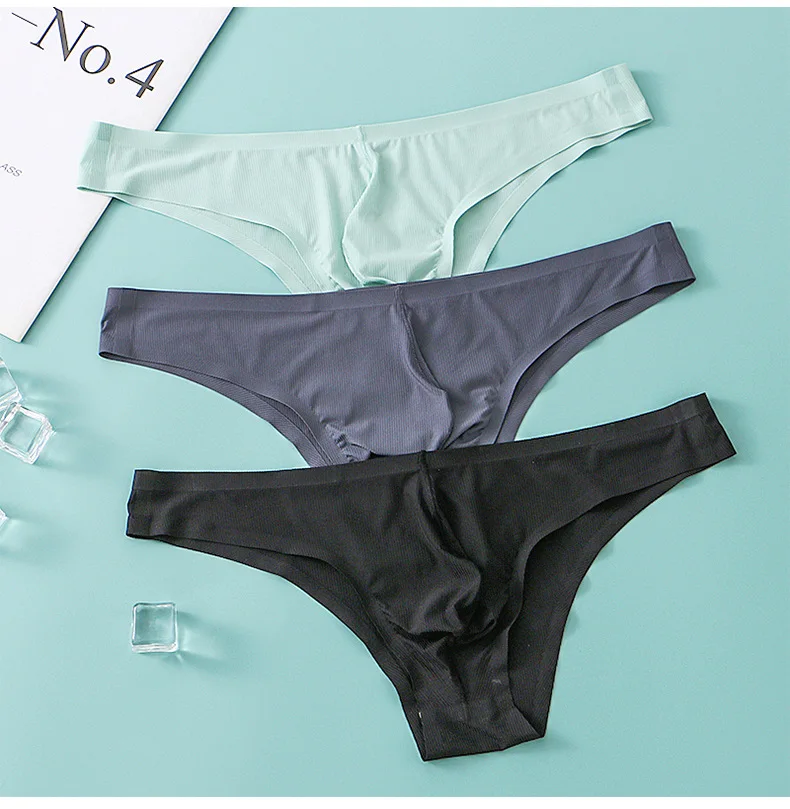Calzoncillos de hombre de cintura baja, sexy, de seda helada, sin costuras, ligeros y transpirables para verano, con diseño de triángulo pequeño.