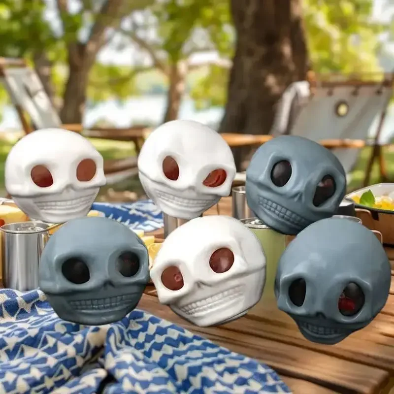 ضغط الجماجم مع الدم واليدين هالوين المزحة اللعب هالوين كرات الإجهاد ضغط الجمجمة تململ لعبة الضغط