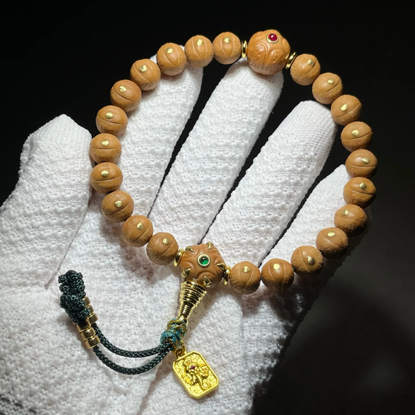 Monkey Head Hand String Lucky Carving Small Phoenix Eye Bodhi Hand-held Pure Natural Seiko Original Seed Men's and Women's Beads