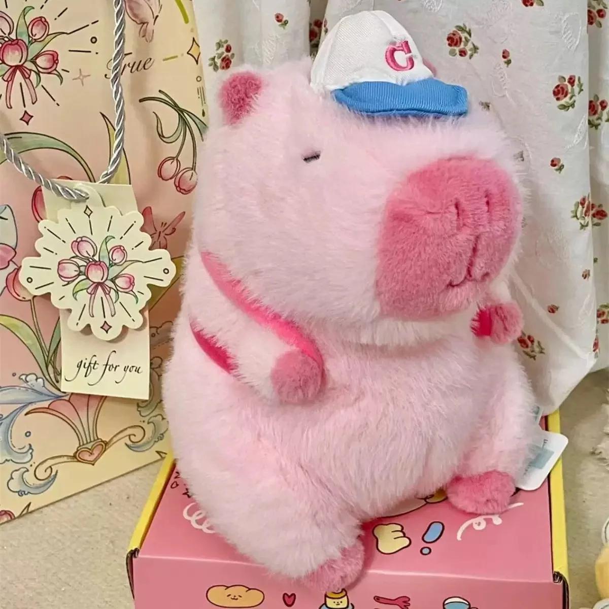 Hot New Capybara Baseball Sport Kawaii Doll Simulazione Pufferfish Simpatico peluche Divano Cuscino Regalo di compleanno per bambini Giocattoli per bambini