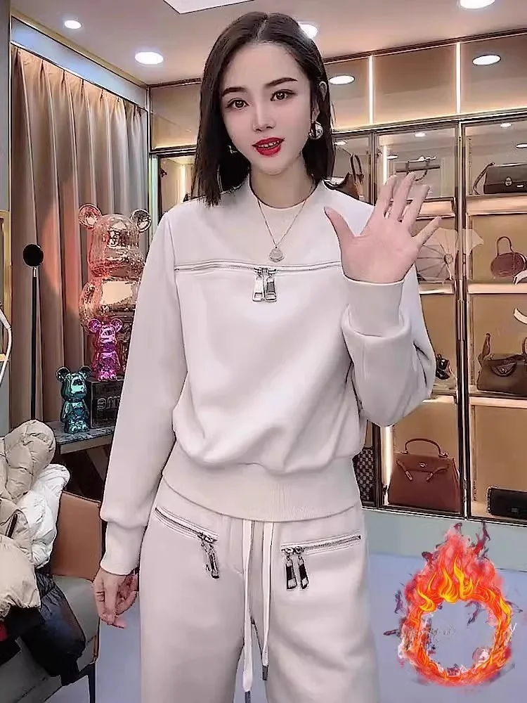 

Модный спортивный костюм для женщин: утепленный свитшот и широкие брюки, комплект из двух предметов, повседневный, осенне-весенний, новый, стильный, анти-ультрафиолетовый.