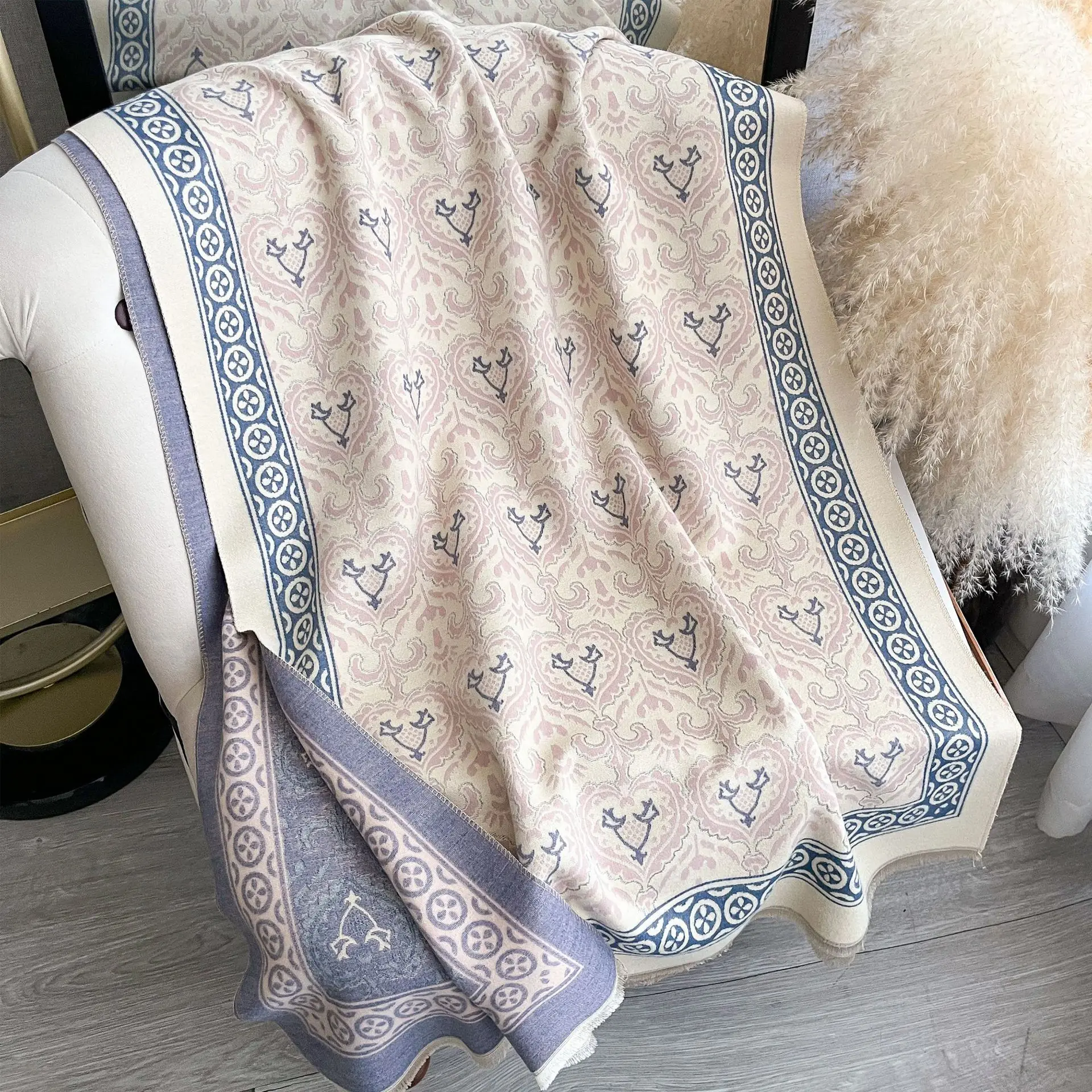 Scarf Women Retro Border Jacquard Shawl Double Sided Thick Wrap Autumn Winter Air Conditioning Blanket For Women Ethnic Pattern