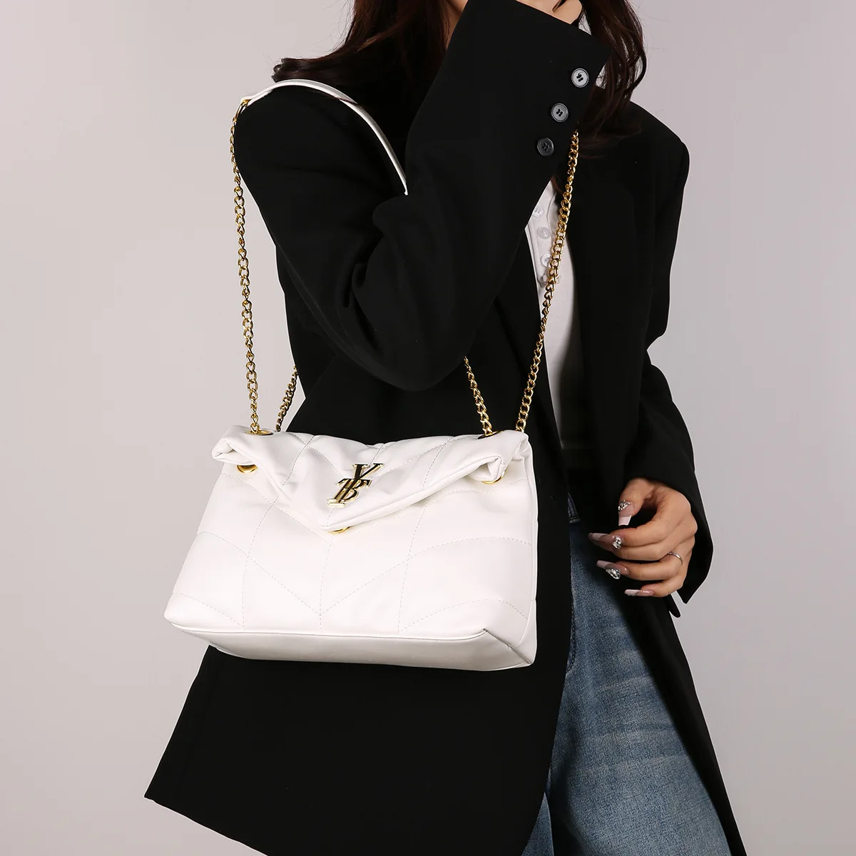 

2025 New! Women's High - End Niche - Designed Fashionable, Versatile & Simple Underarm/Shoulder Messenger Bag for Commuting