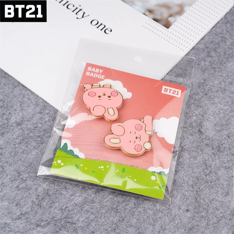 Kawaii Cooky Tata Broche, Fãs Emblema, Alloy Pins, DIY Chapéus, Roupas, Decoração Mochila, Acessórios de Vestuário, Presentes, 2Pcs, Bt21