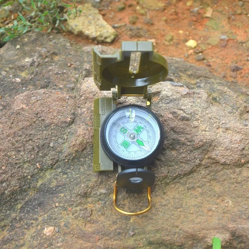 Outdoor Military Tactical Compasses  Green Multifunctional Handheld kompas for Hiking Camping Climbing