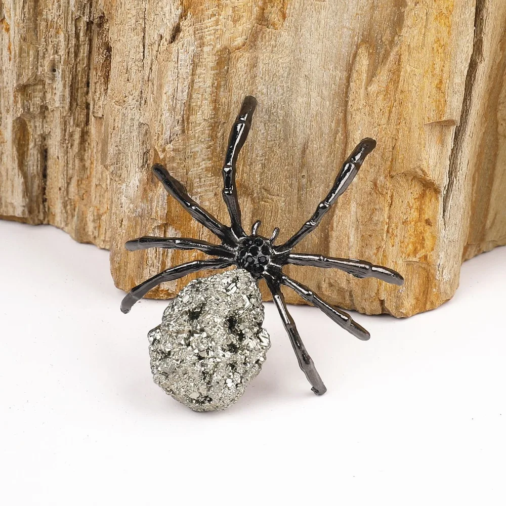 

Фигурка паук из пирита