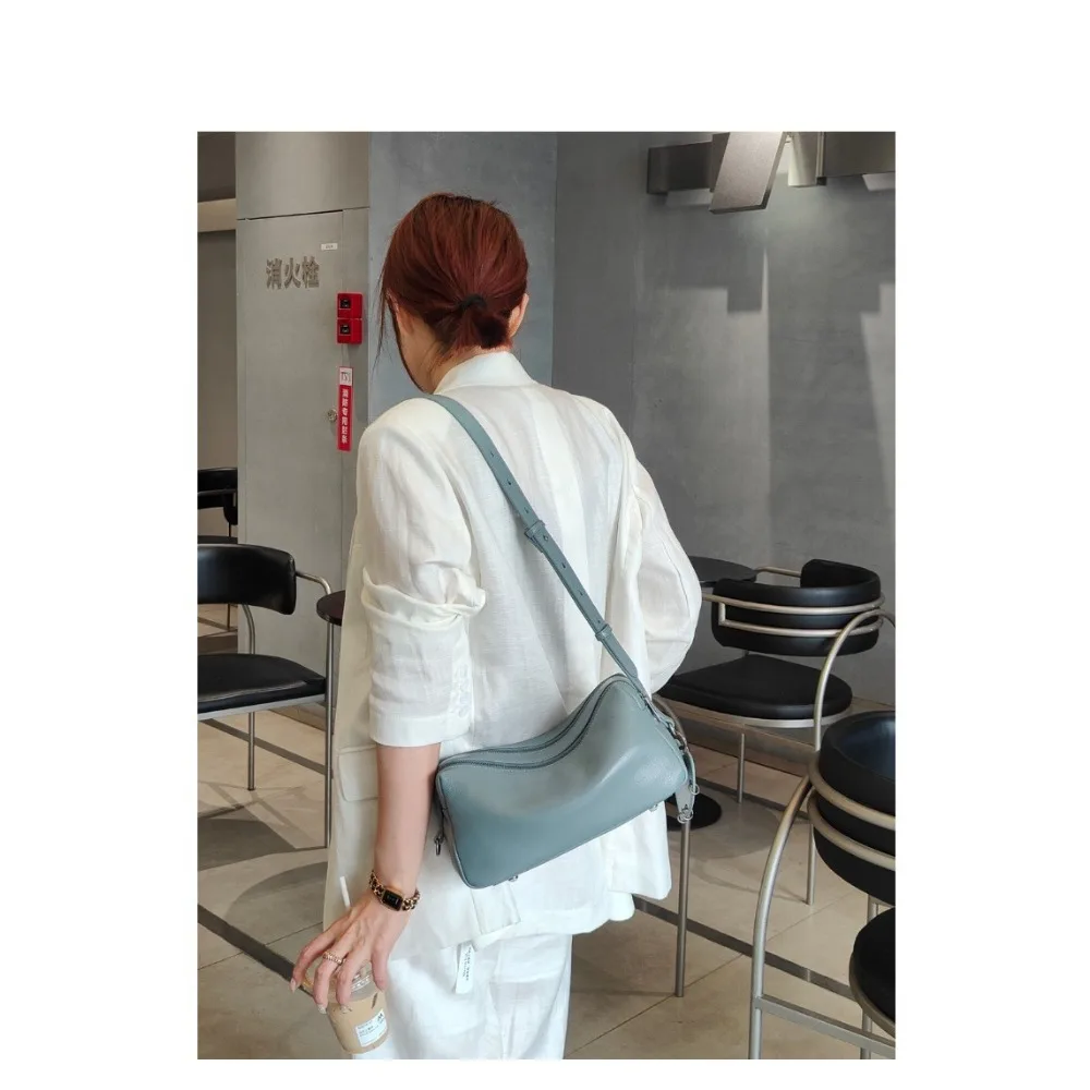 bolso-de-hombro-suave-de-color-liso-para-mujer-nueva-moda-2026-bolso-retro-portatil-de-alta-calidad-con-textura-unica-y-diseno-moderno