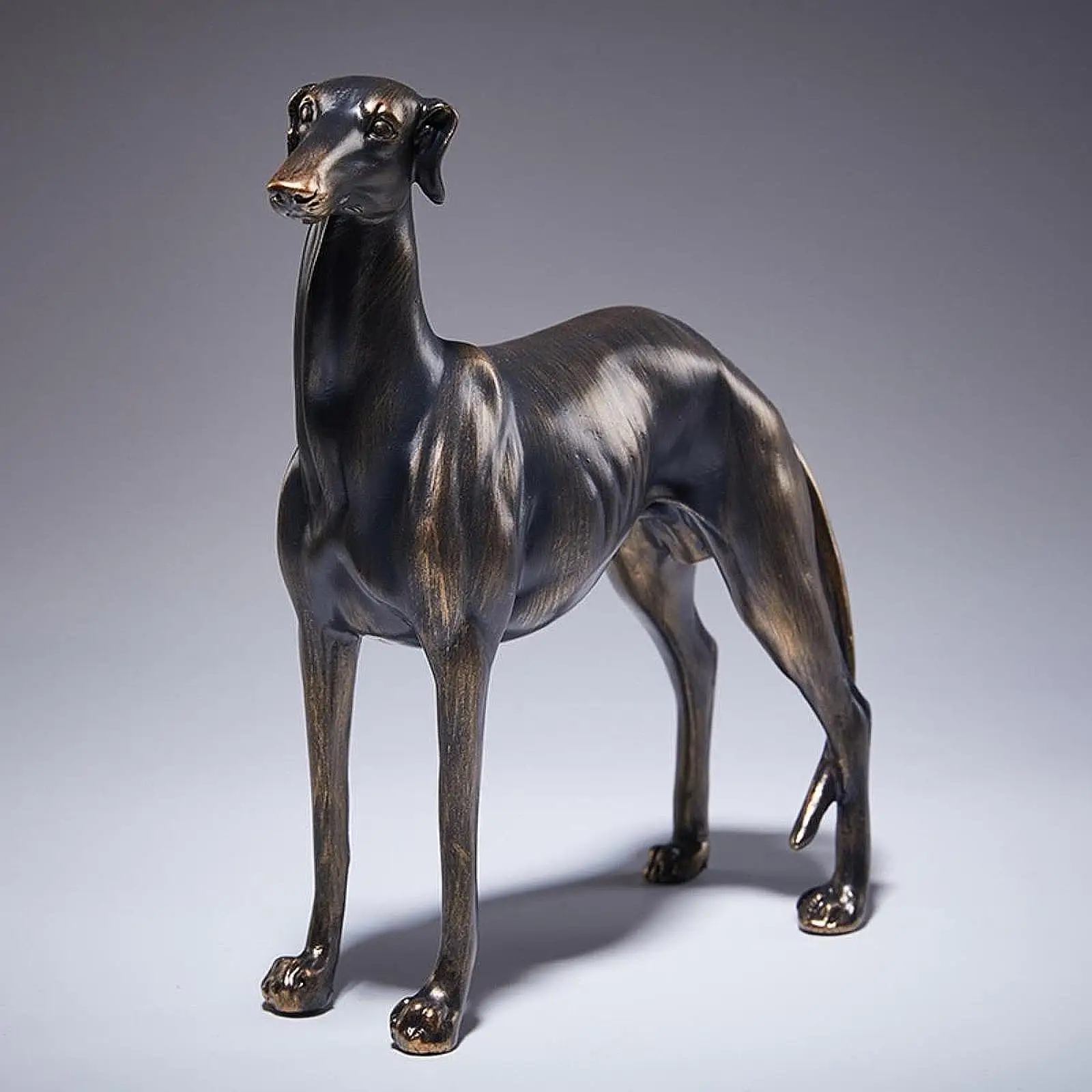 Greyhound cão estátua fazenda novidade filhote de cachorro estátua estatueta resina animal estatueta para festa prateleira armário hotel lareira