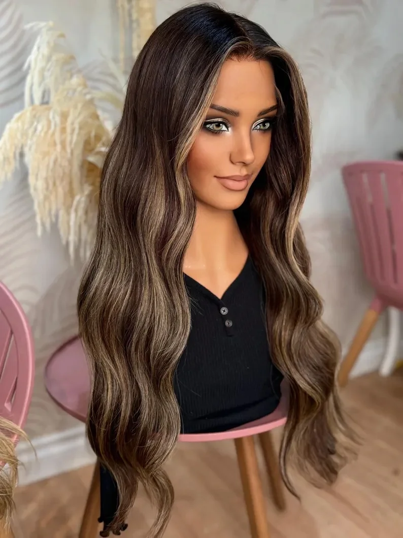 13x4 オンブレプラチナブロンドレースフロントウィッグ 高品質ディープウェーブウィッグ 美しいトップセール 耐熱ファイバー デイリーパーティー用