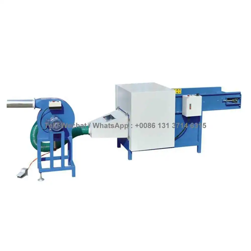 Industrial wool and fiber carding machine for stuffing pillows