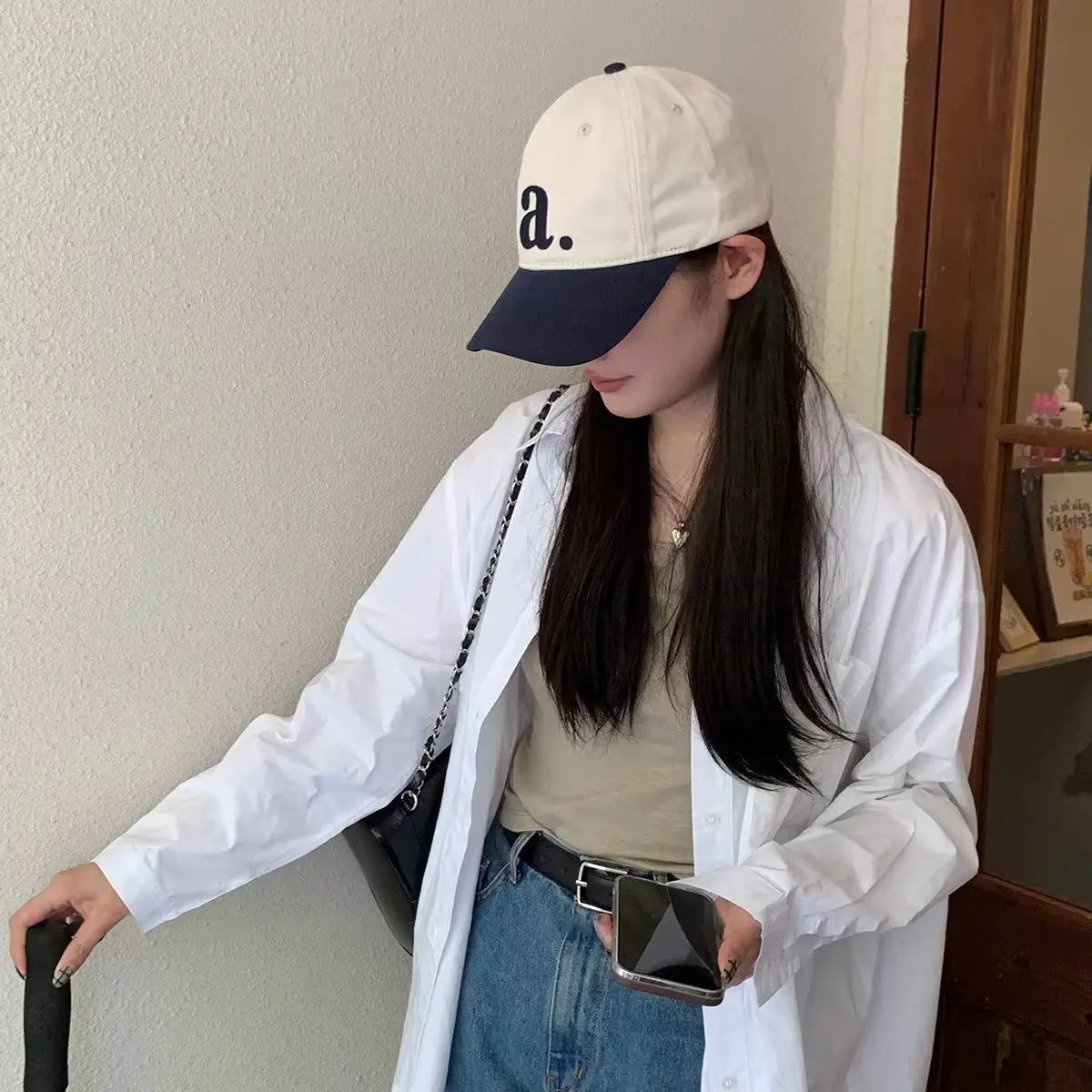Retro Multi-Colour Bucket Hat with Embroidered “A” Wide-Brimmed Baseball Cap Women Flattering for the Face, Perfect Sun Protecti