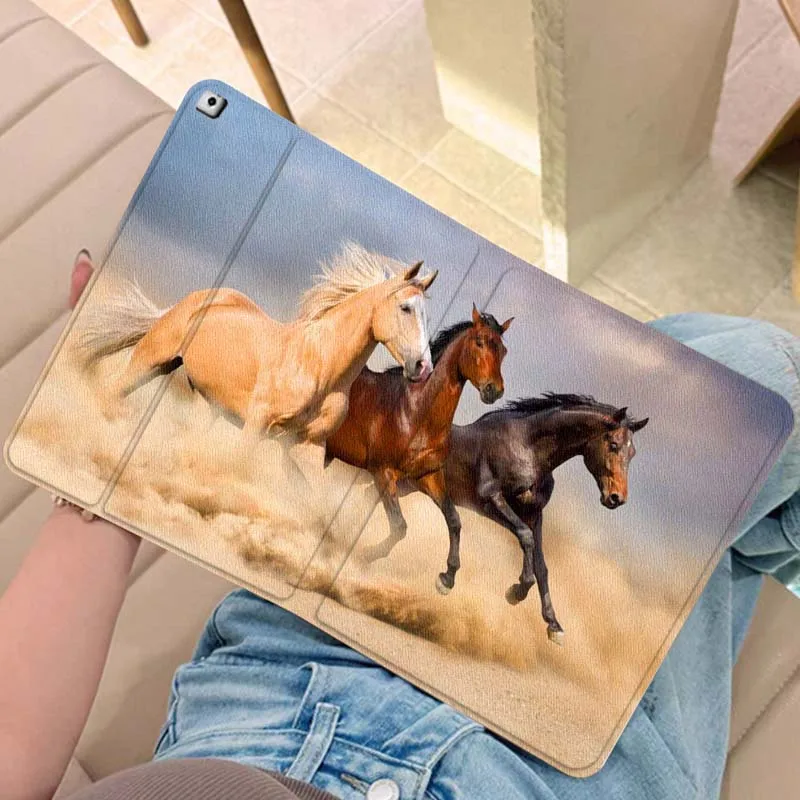

Running Brown Horse For iPad Pro Air Mini 2 3 4 5 6 7 6th 7th 10th 11th 10.2 9.7 10.5 11 Foldable Tablet Case Gift