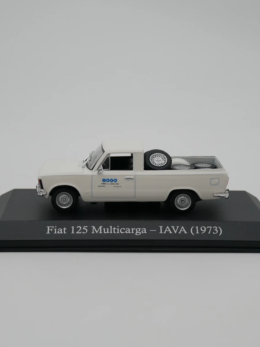 Ixo 1:43 Fiat 125 Multicarga IAVA 1973 Diecas Car Model Metal Toy Vehicle