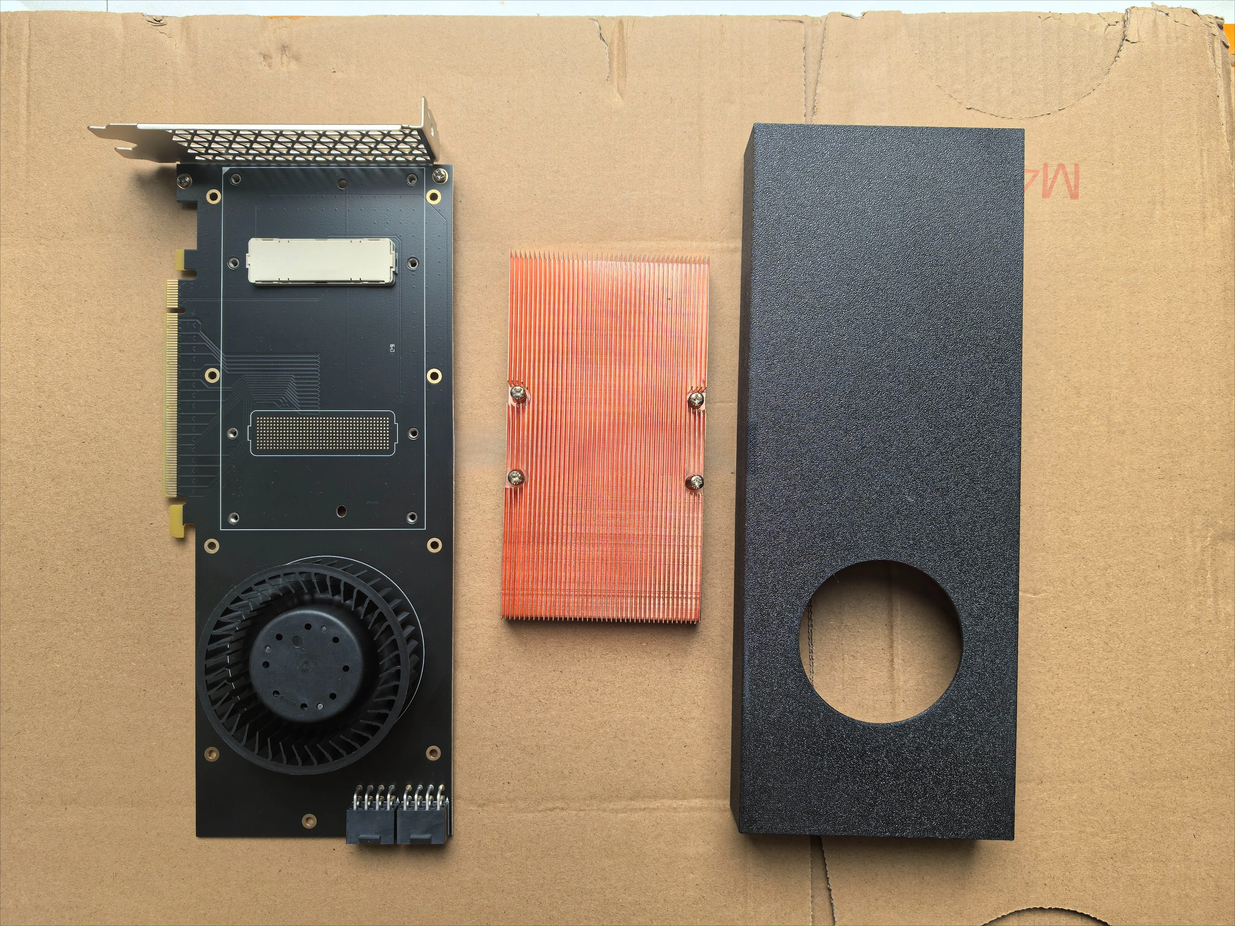 Solid pure copper with fan, second generation optimized product For Tesla V100 SXM2 to PCIE adapter board